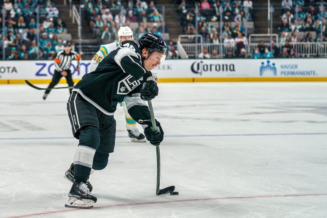 NHL News: Kings defeat Sharks to end three-game losing streak