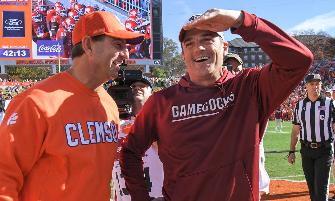 NCAAF News: South Carolina halts No. 8 Clemson’s home win streak at 40