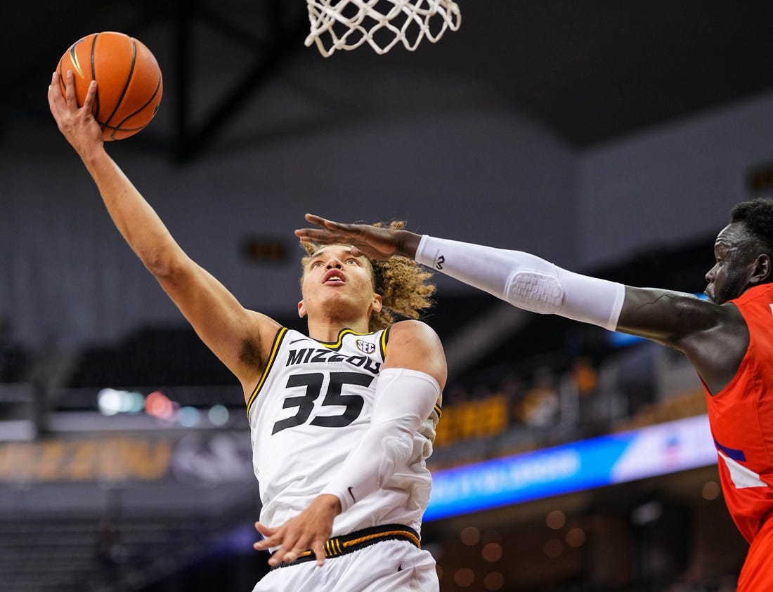 Missouri off to 6-0 start with rout of Houston Christian