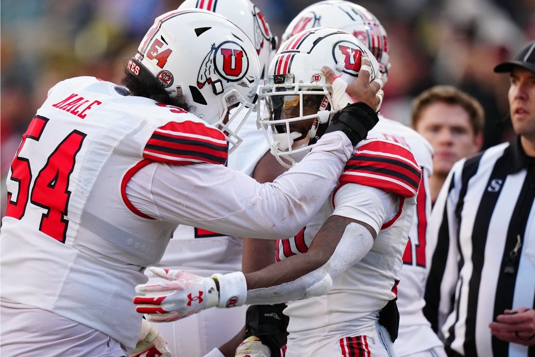 NCAAF News: Utah wallops Colorado to keep Pac-12 title game hopes alive