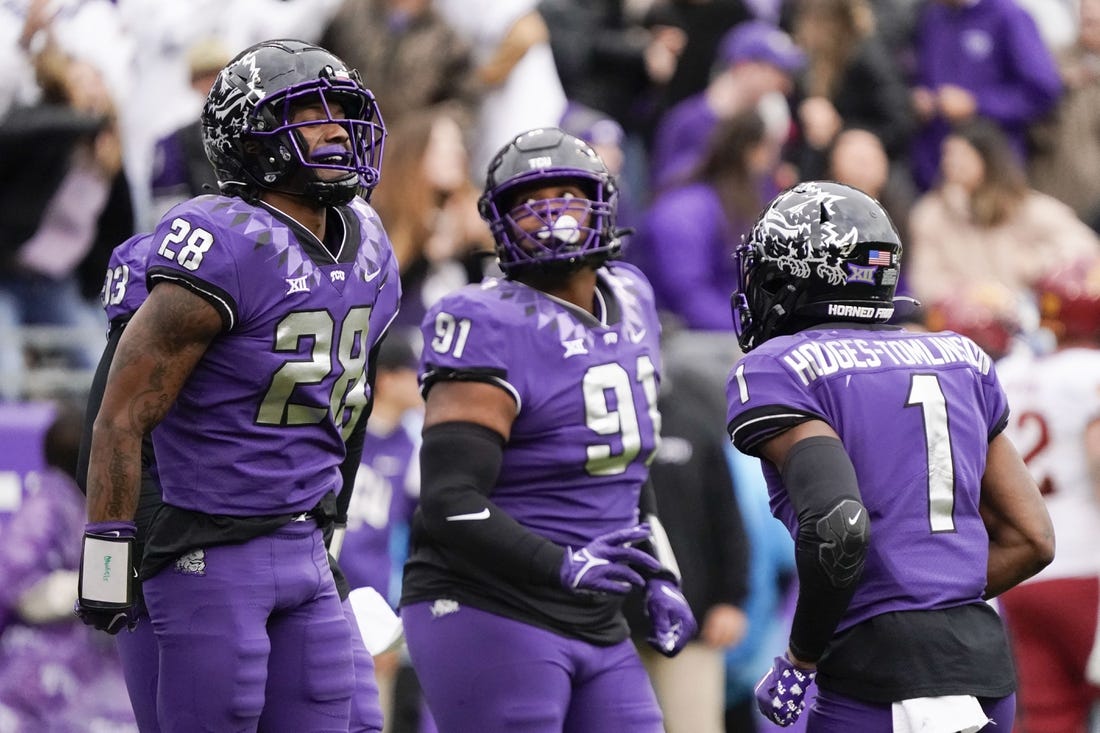 NCAAF News: Max Duggan’s 3 TD passes help No. 4 TCU blow out Iowa St.