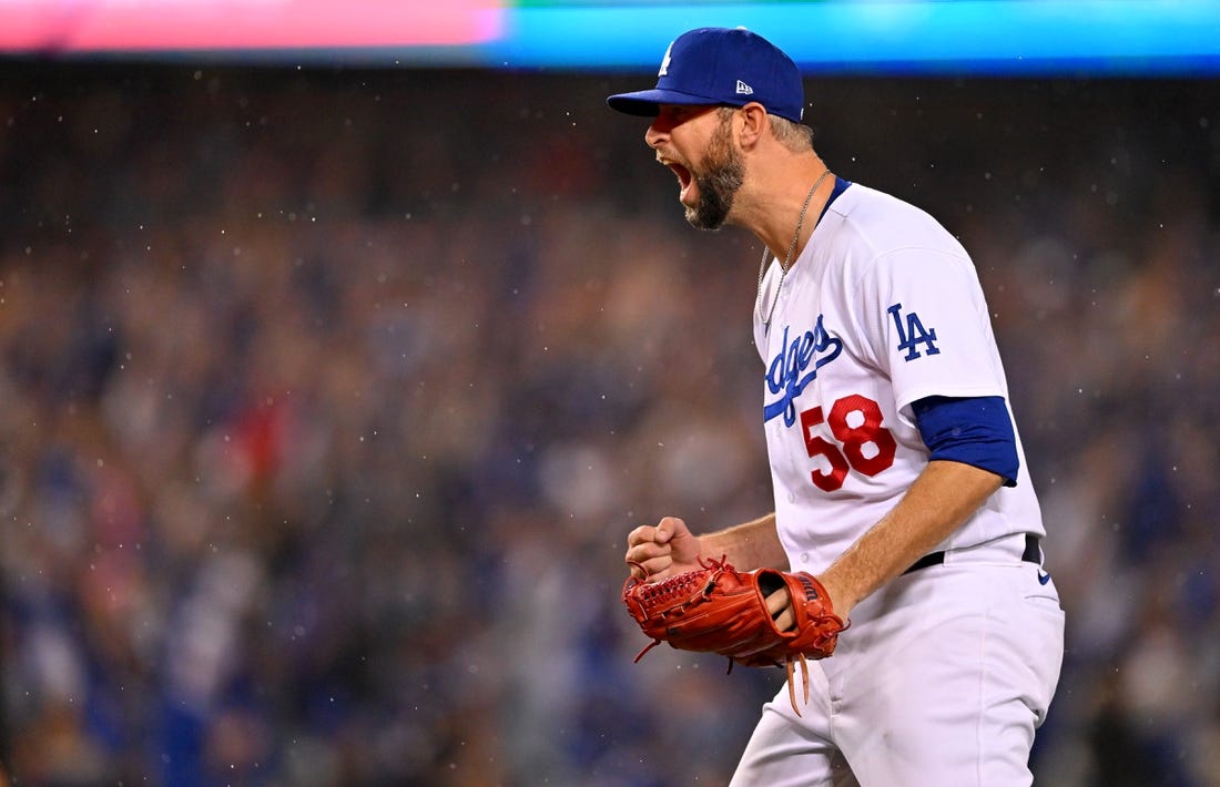 MLB News: Reports: Red Sox reach 2-year, $17.5M deal with RHP Chris Martin