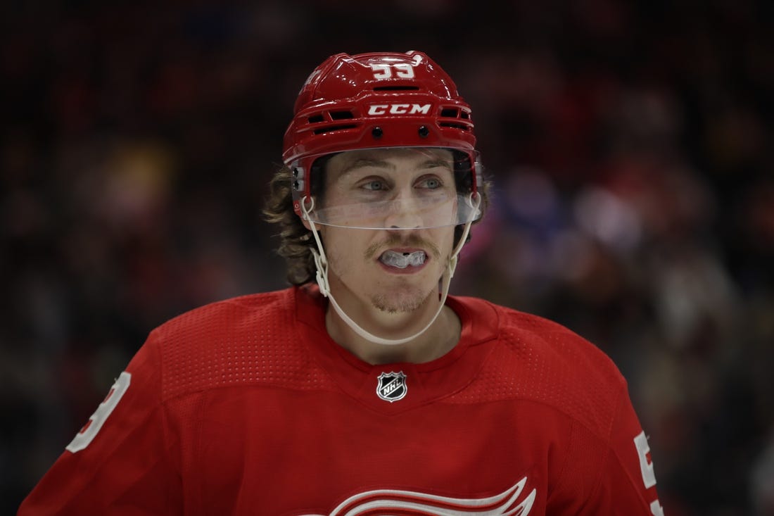 NHL News: Red Wings’ Tyler Bertuzzi out six weeks after hand surgery