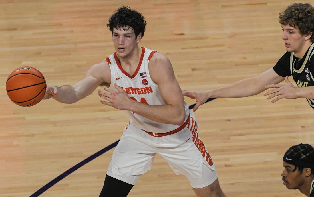 Clemson, NC State roll into ACC matchup