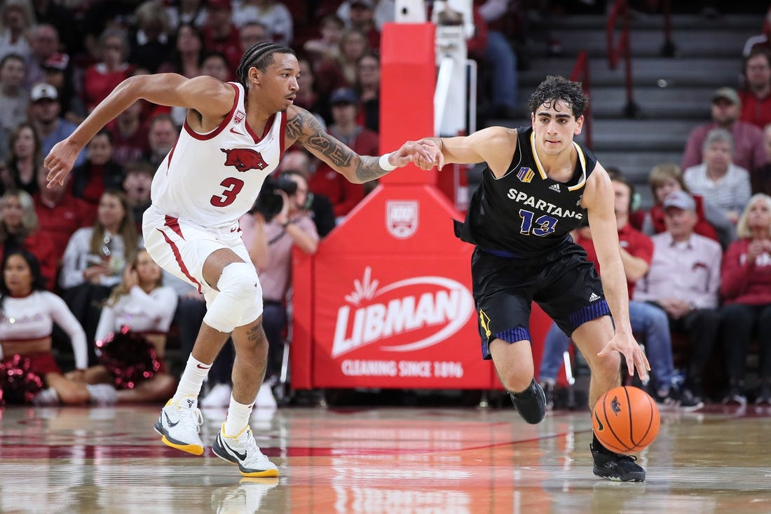 No. 11 Arkansas uses big 2nd half to clobber San Jose St.