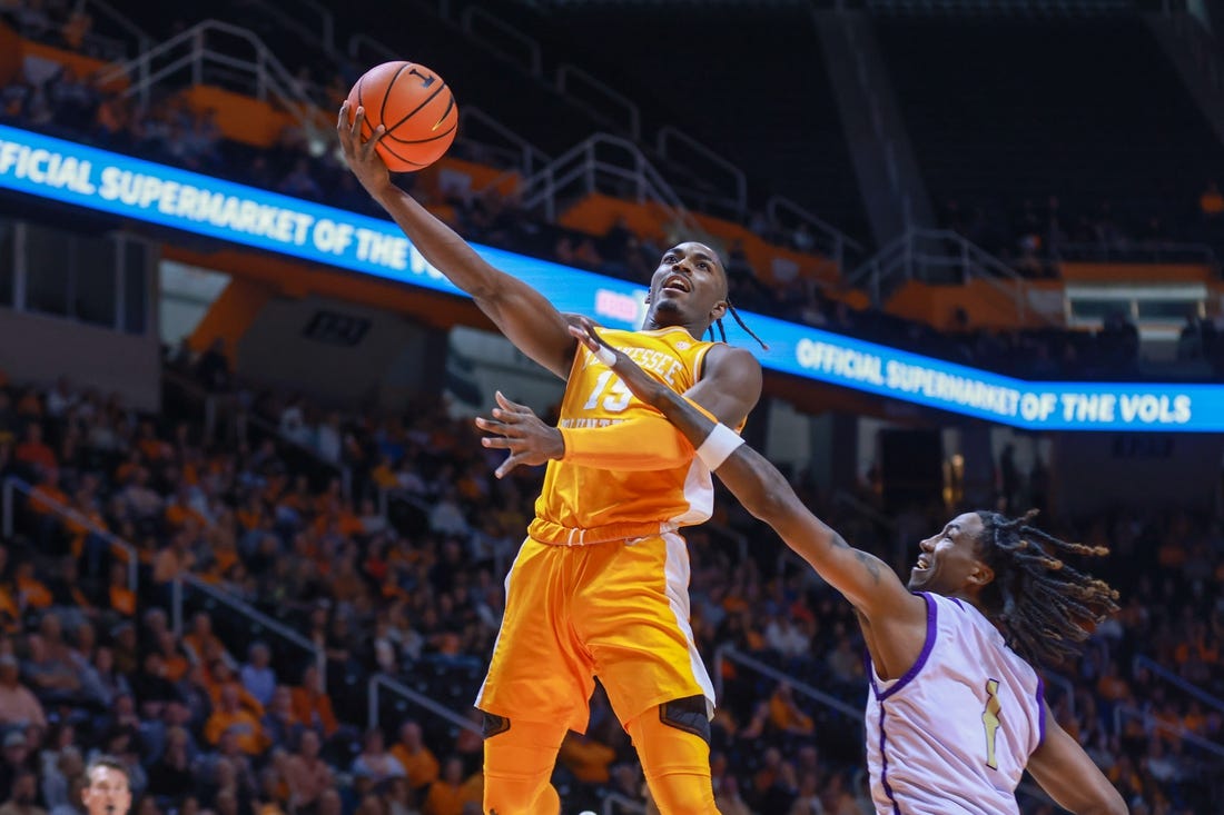 No. 13 Tennessee dominates Alcorn State