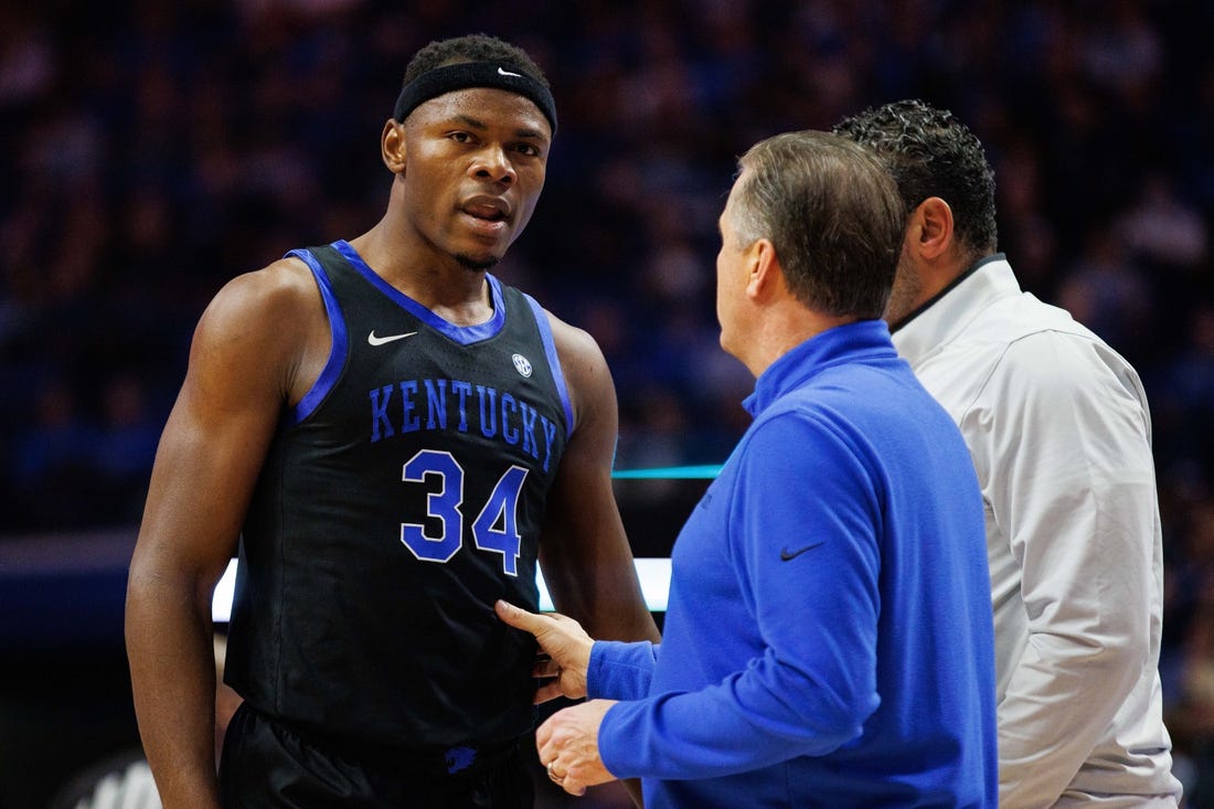 No. 19 Kentucky begins SEC play at 1-loss Missouri