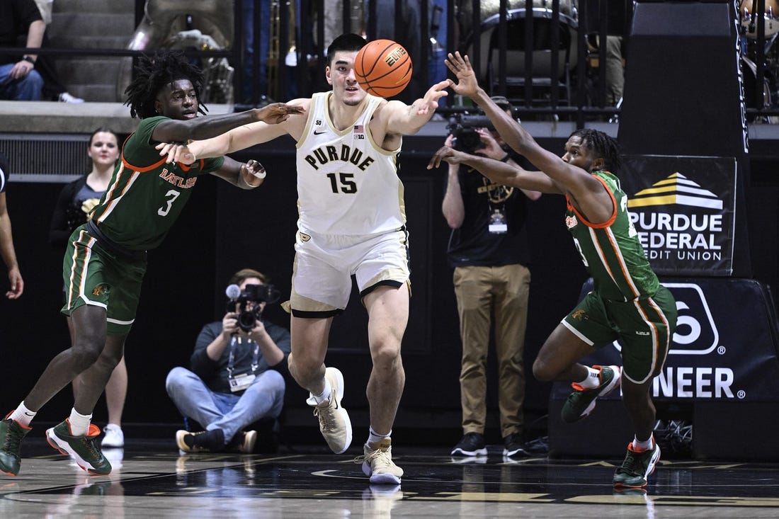 Zach Edey returns, No. 1 Purdue breezes past Florida A&M