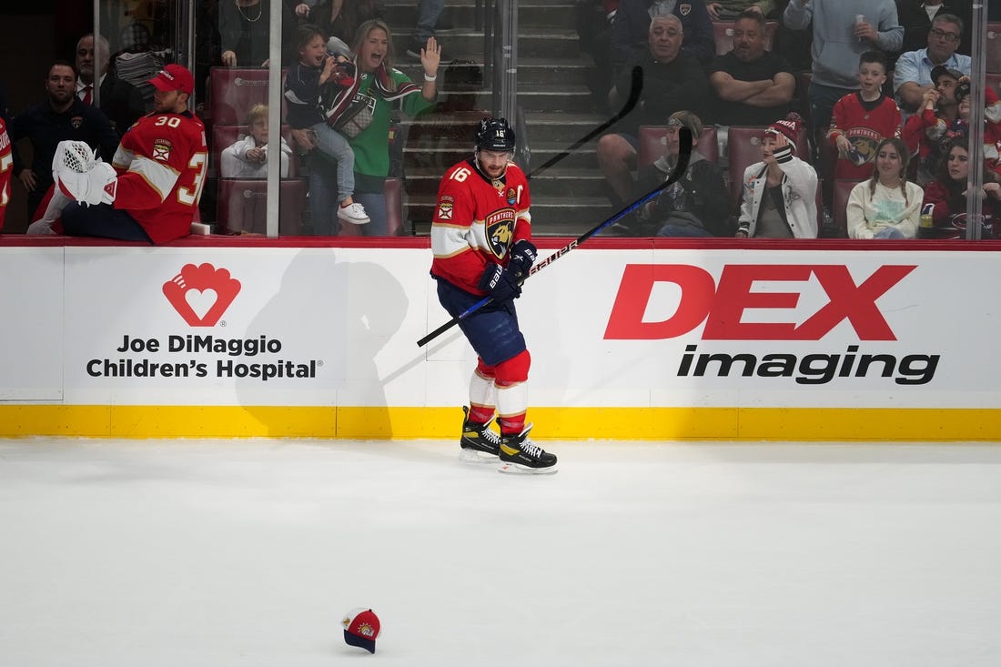 NHL News: NHL roundup: Aleksander Barkov (3 goals, 2 assists) powers Panthers