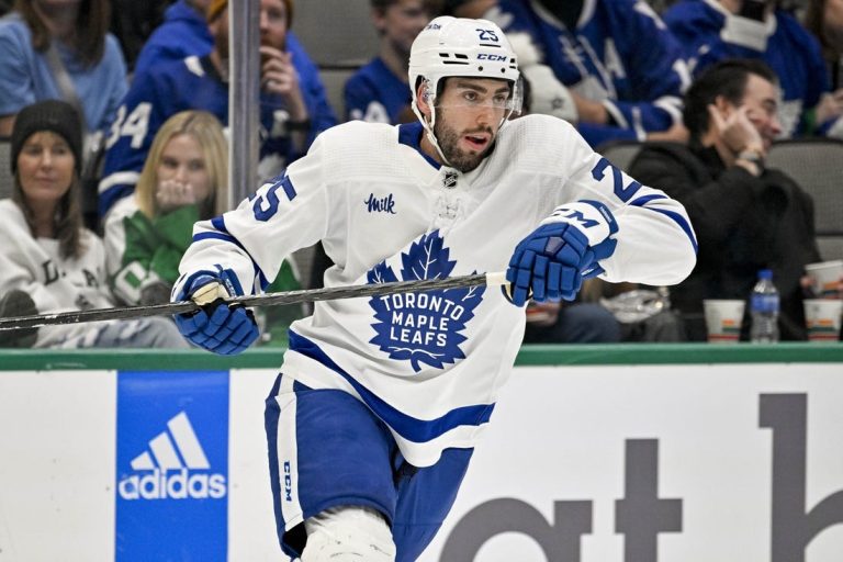 NHL News: Maple Leafs sign D Conor Timmins to extension