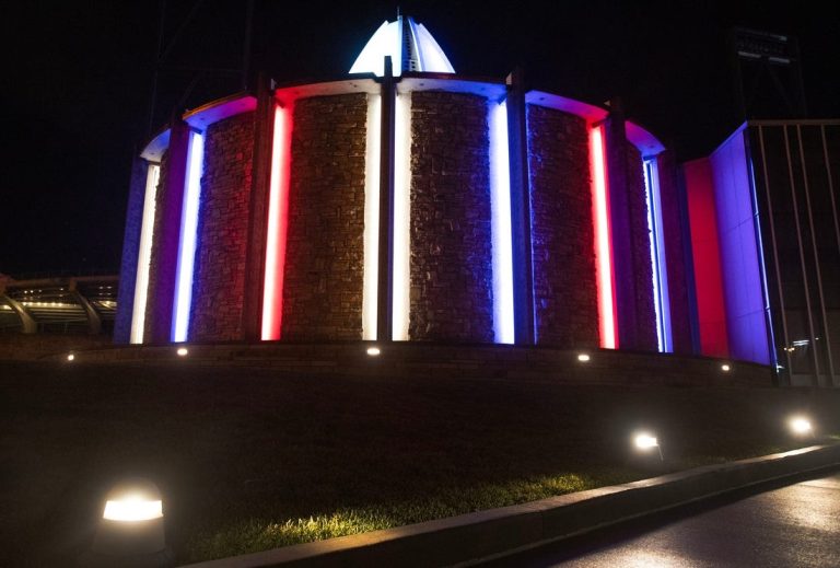 NFL News: Joe Thomas, Darrelle Revis lead Pro Football Hall of Fame class