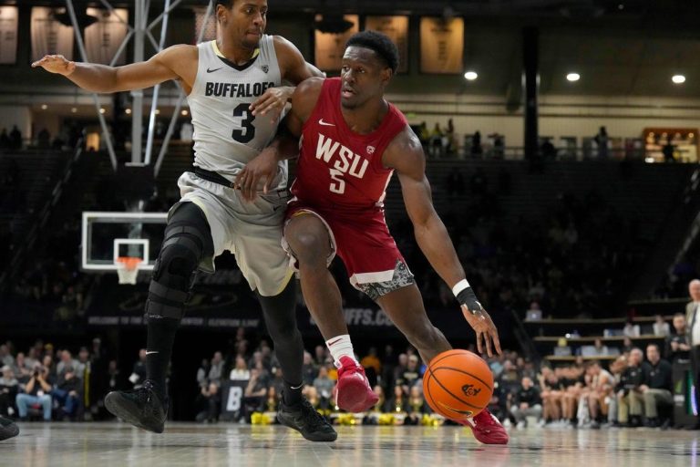 Washington State builds 12-point lead, holds off Washington
