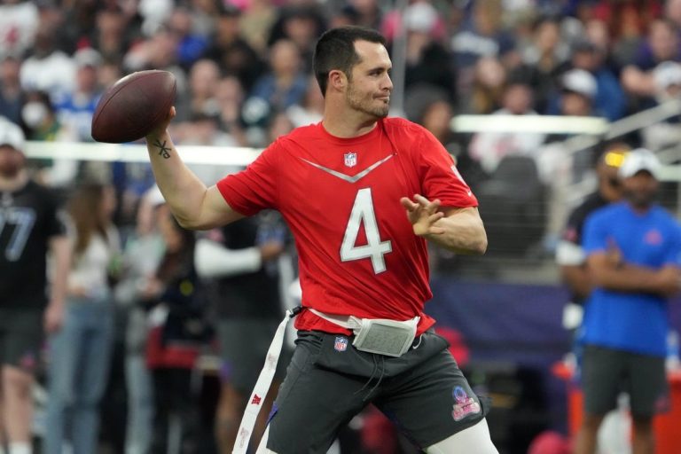 NFL News: Reports: Raiders QB Derek Carr won’t waive no-trade clause