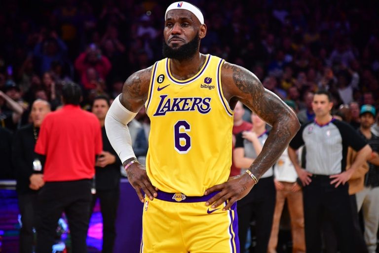 Lakers rule out LeBron James (ankle) vs. Bucks