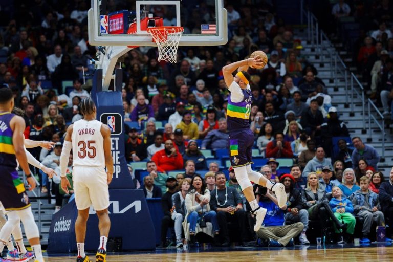 Donovan Mitchell, Evan Mobley power Cavs past Pelicans