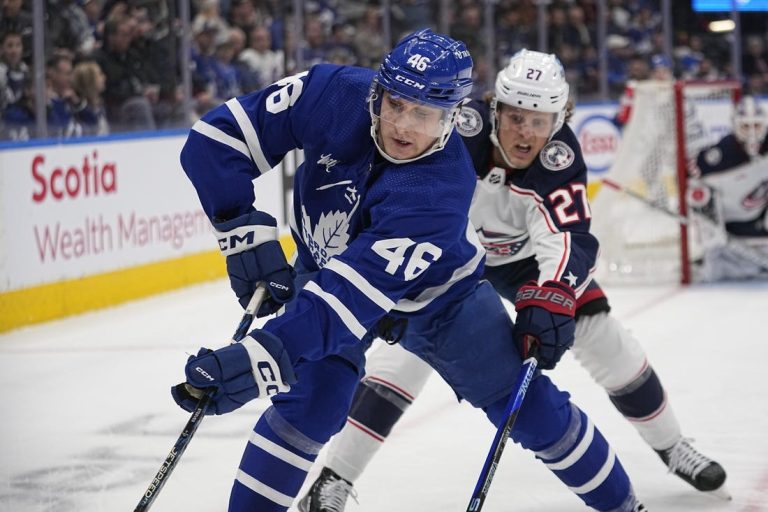NHL News: Jackets rally from early deficit to topple Leafs