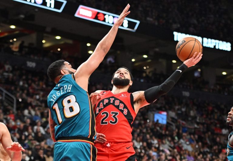 Fred VanVleet scores 35, Raptors hold off Pistons
