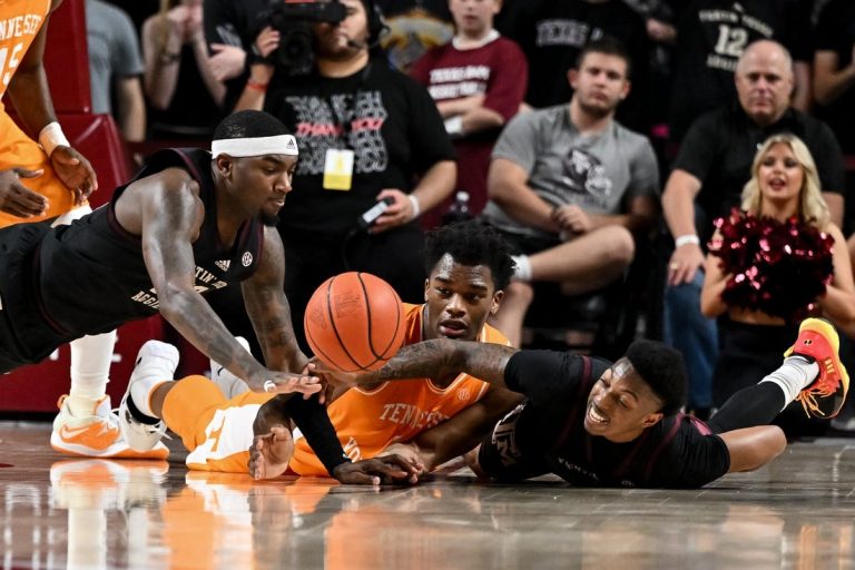 Eyeing 7th straight win, No. 25 Texas A&M faces Mississippi St.
