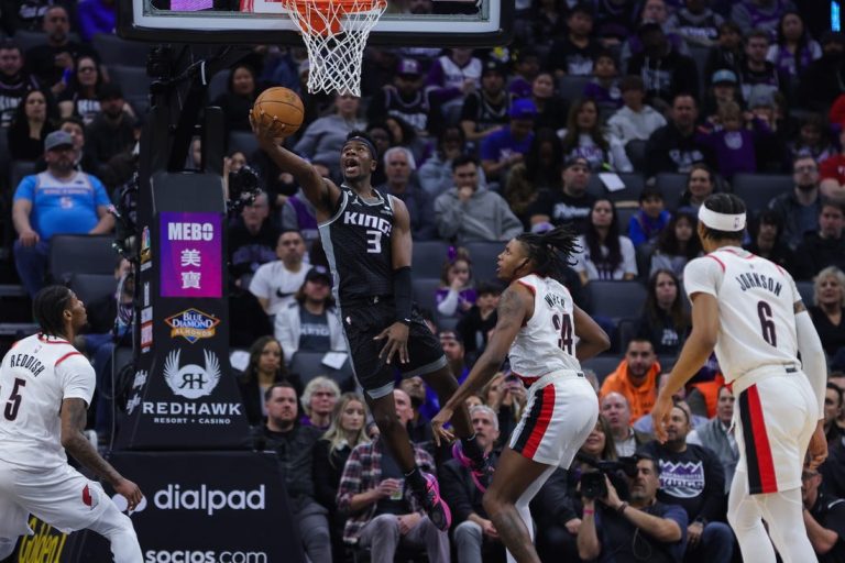 Kings pick on short-handed Blazers for easy win