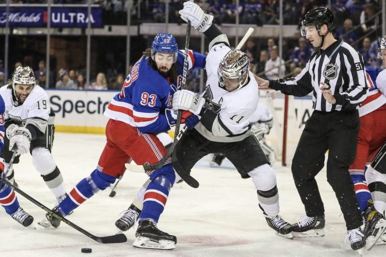 NHL News: Rangers coast by Kings, snap 4-game skid