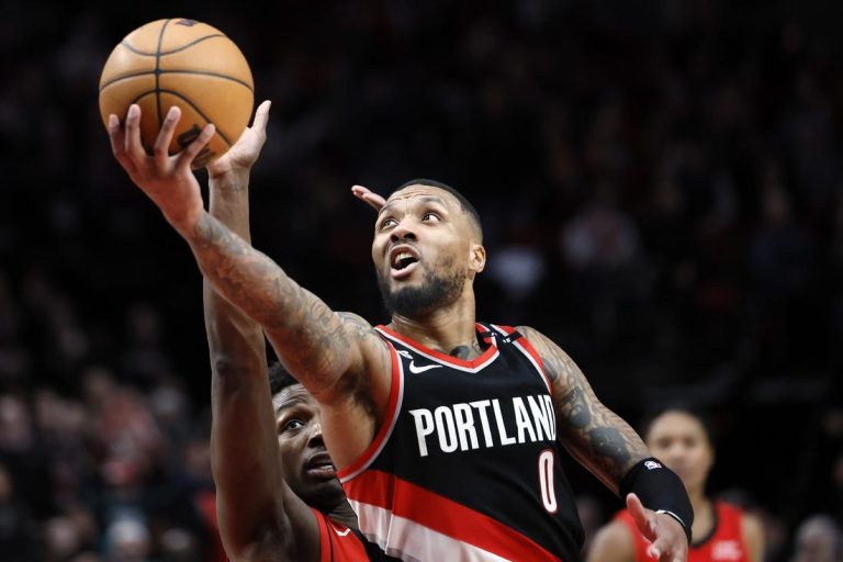 NBA roundup: Damian Lillard erupts for 71 in Blazers’ win