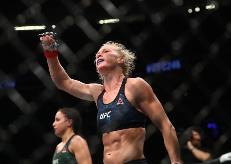 UFC News: Holly Holm re-ups in six-fight deal with UFC