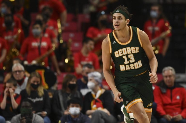 Two George Mason players follow Kim English to Providence