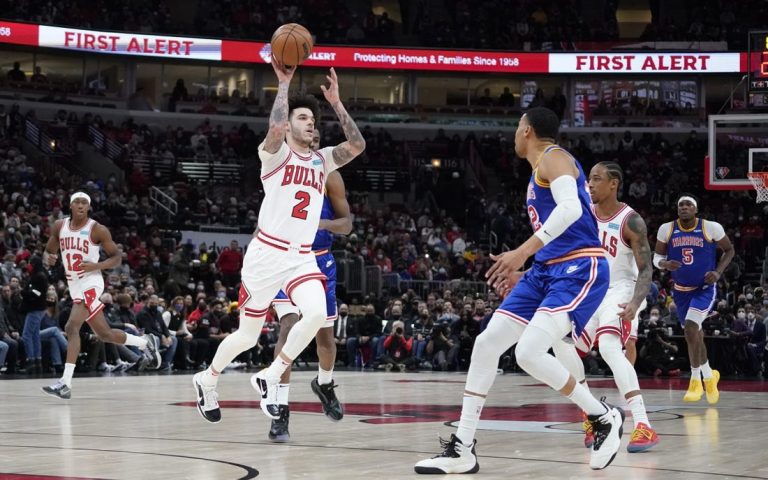 Report: Bulls PG Lonzo Ball expected to have 3rd knee surgery