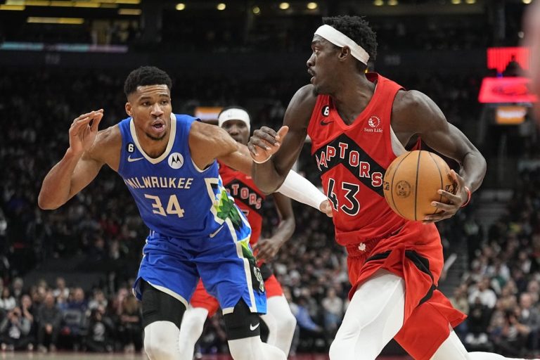 Raptors visit Bucks, look to extend winning streak to 4