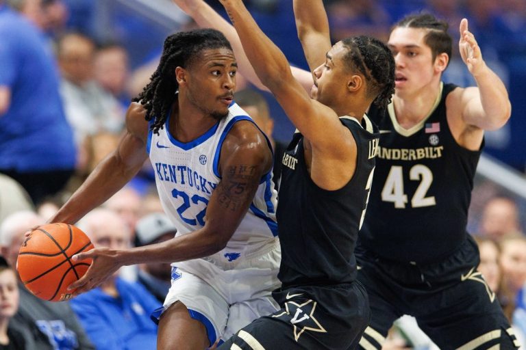 Jordan Wright, Vanderbilt sink No. 23 Kentucky in final seconds