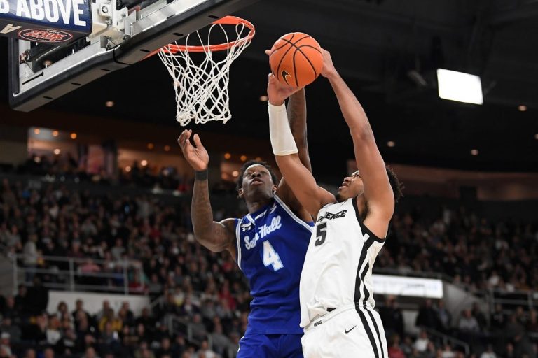 Dre Davis paces Seton Hall past No. 20 Providence