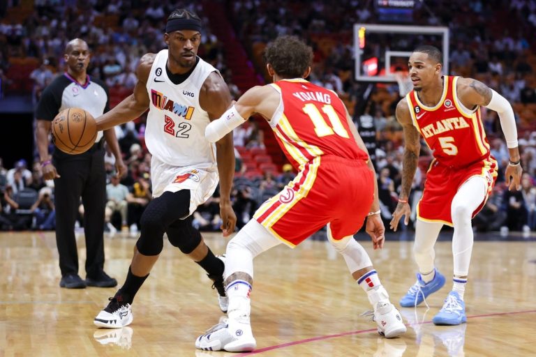 Jimmy Butler helps Heat hold on for win over Hawks