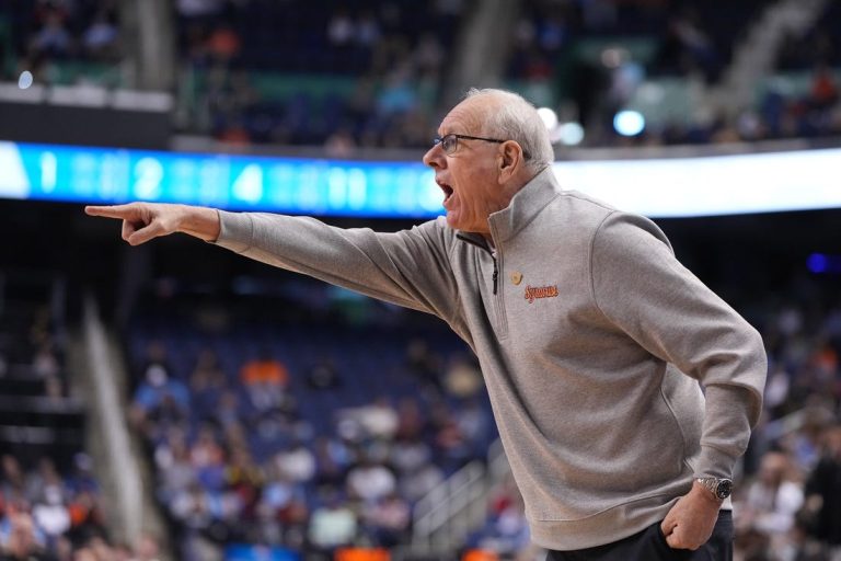 It’s official: Syracuse coach Jim Boeheim retires