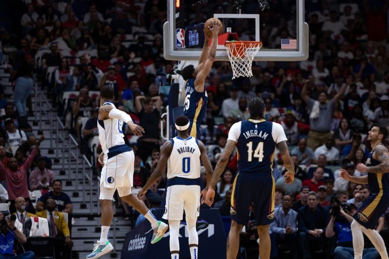 Luka Doncic injures thigh, Mavs fall to Pelicans