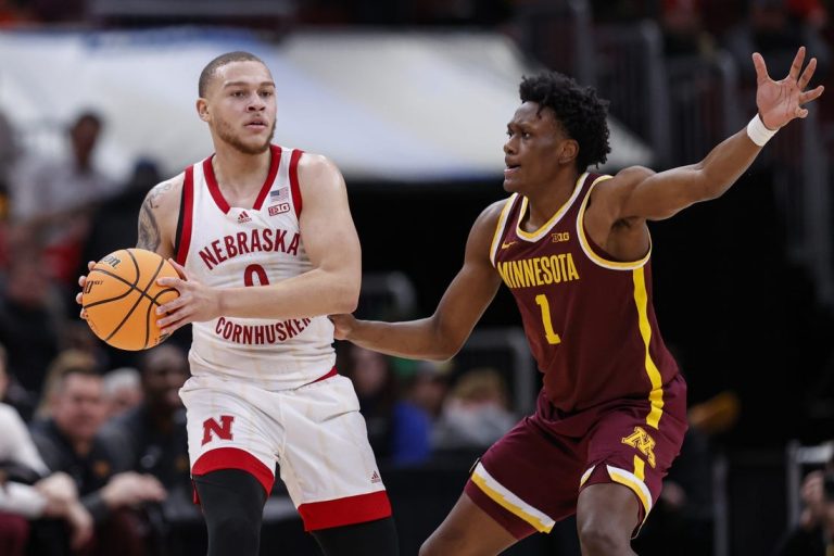 Minnesota edges Nebraska in Big Ten first round