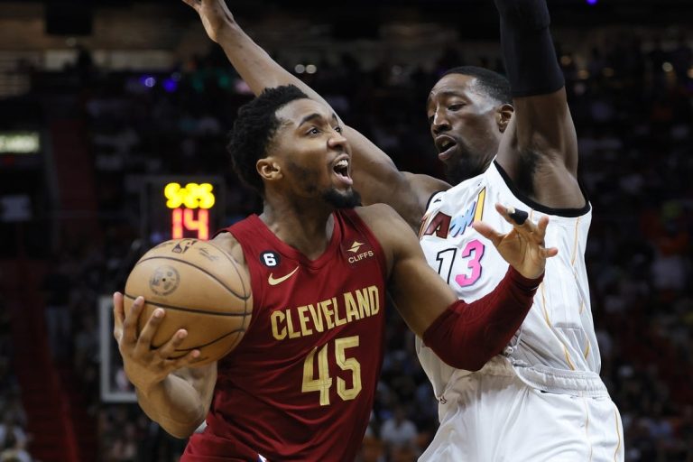 Cavaliers looking to complete sweep of Heat
