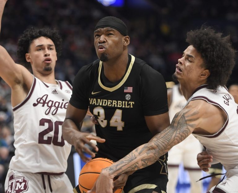 No. 18 Texas A&M rolls past Vanderbilt into SEC final
