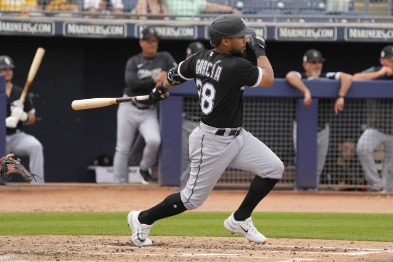MLB News: White Sox release OF Leury Garcia after 9-plus seasons