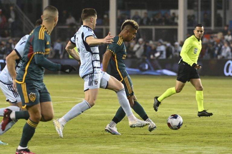 MLS News: Sporting KC, Galaxy fail to break through in scoreless draw