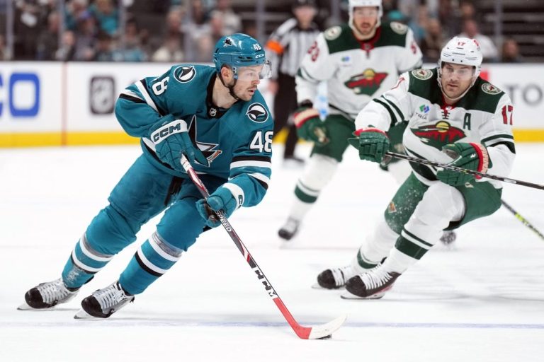 NHL News: Wild stay hot with 5-2 pasting of Sharks