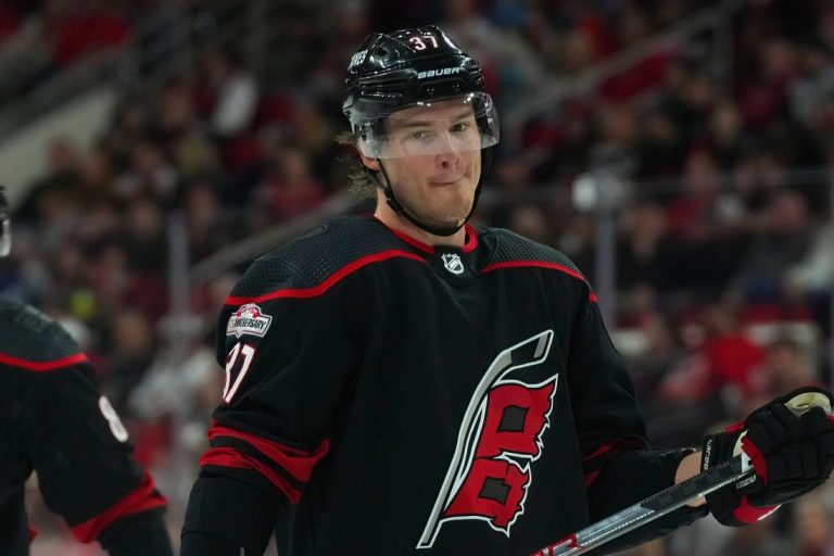 NHL News: Hurricanes F Andrei Svechnikov (knee) done for season