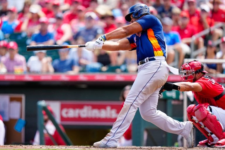 MLB News: Spring training roundup: Jose Abreu’s bat, Astros’ arms overpower Cards
