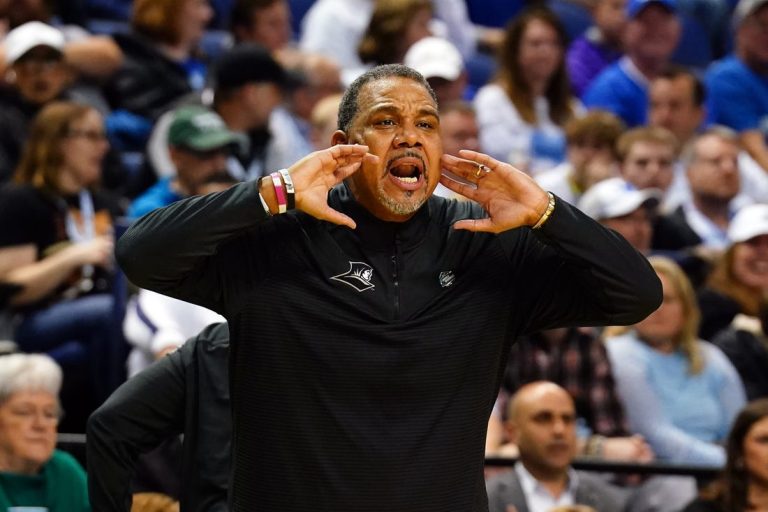 Reports: Ed Cooley on verge of taking Georgetown post