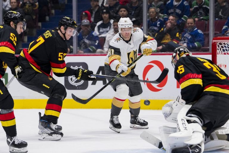 NHL News: Knights take advantage of miscues to clip Canucks