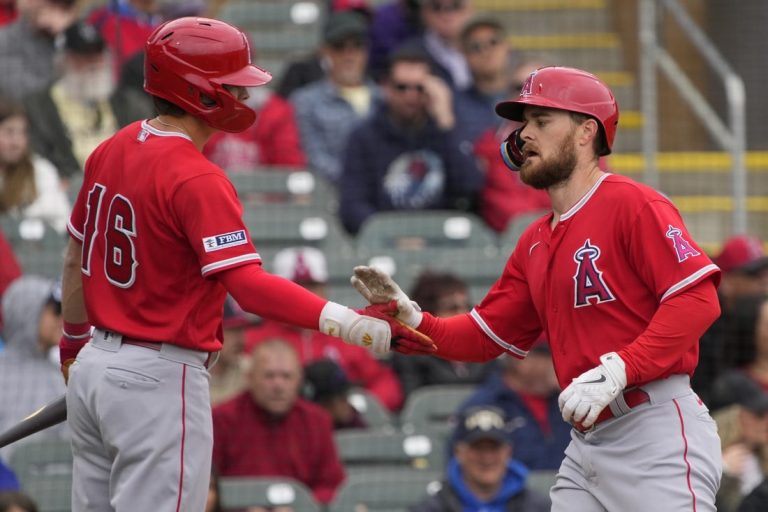 MLB News: Spring training roundup: Angels’ Mickey Moniak homers twice