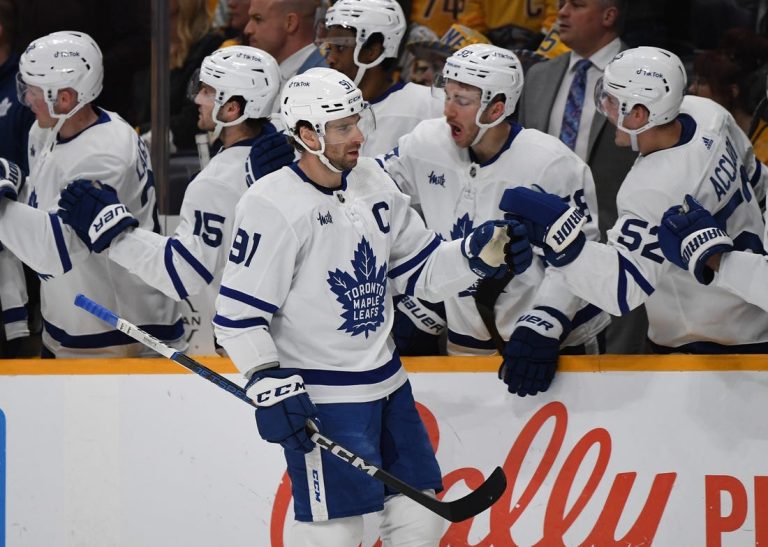 NHL News: John Tavares rings up three points, Maple Leafs edge Predators