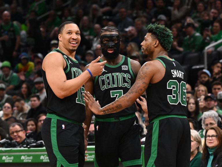 Celtics, Wizards focused on opposite ends of playoff chase