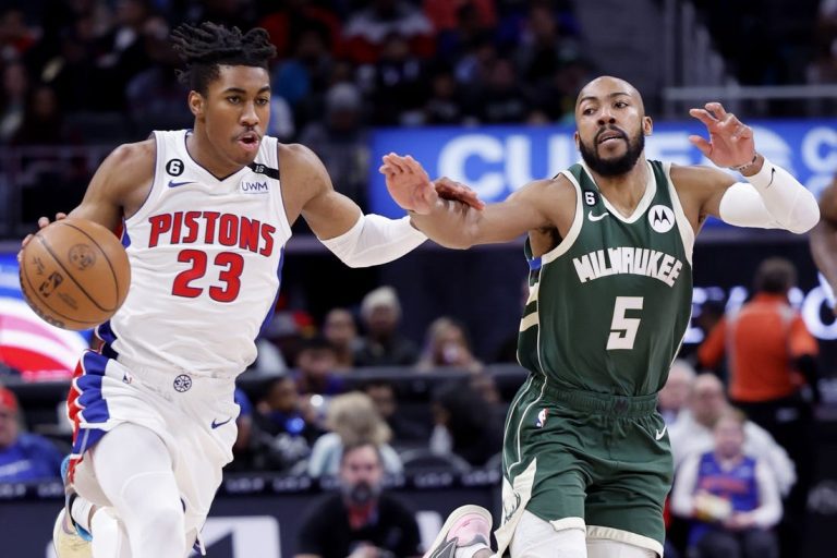 No Giannis, no problem: Bucks finish season sweep of Pistons