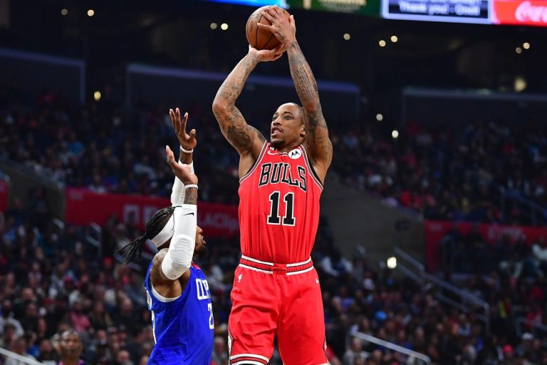 Bulls aim to sweep Lakers for second straight season
