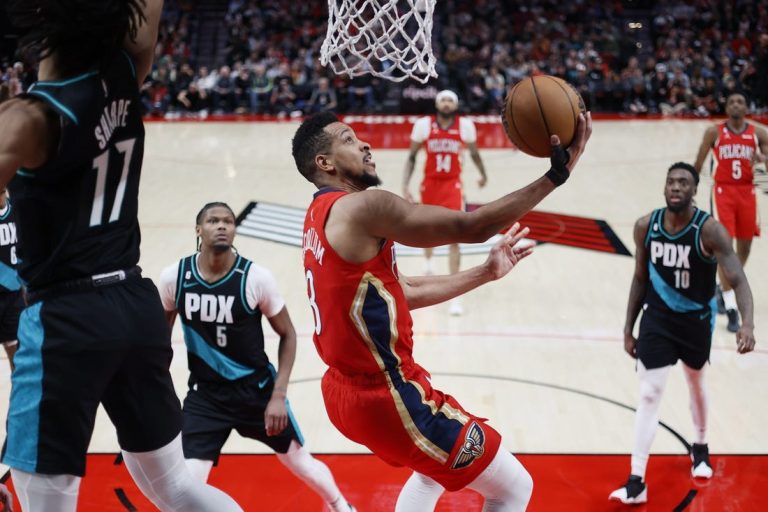 Pelicans, Warriors clash in key postseason-positioning battle